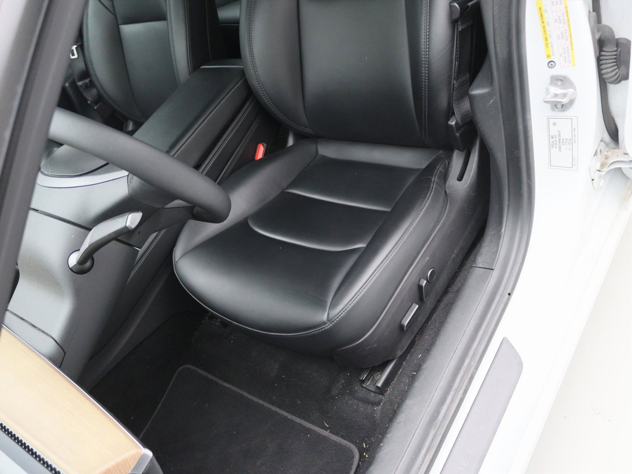Tesla Model 3 Standard RWD Plus FACELIFT [ AMD RYZEN+LFP-ACCU+WARMTEPOMP+AUTOPILOT ] 25