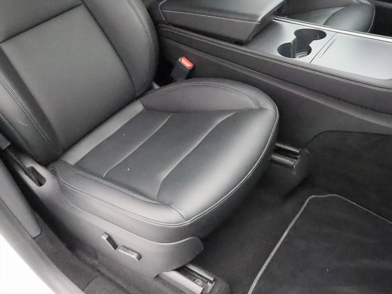 Tesla Model Y Standard RWD Plus 299pk 95% SoH [ TREKHAAK+AMD RYZEN+LFP+AUTOPILOT+20 INCH+PREMIUM AUDIO ] 14