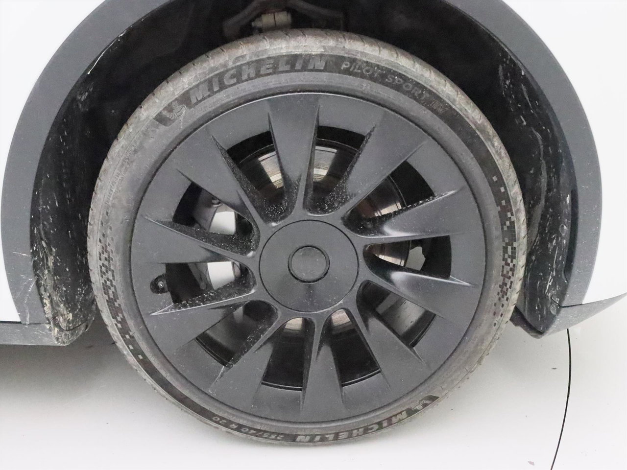 Tesla Model Y Standard RWD Plus 299pk 95% SoH [ TREKHAAK+AMD RYZEN+LFP+AUTOPILOT+20 INCH+PREMIUM AUDIO ] 17