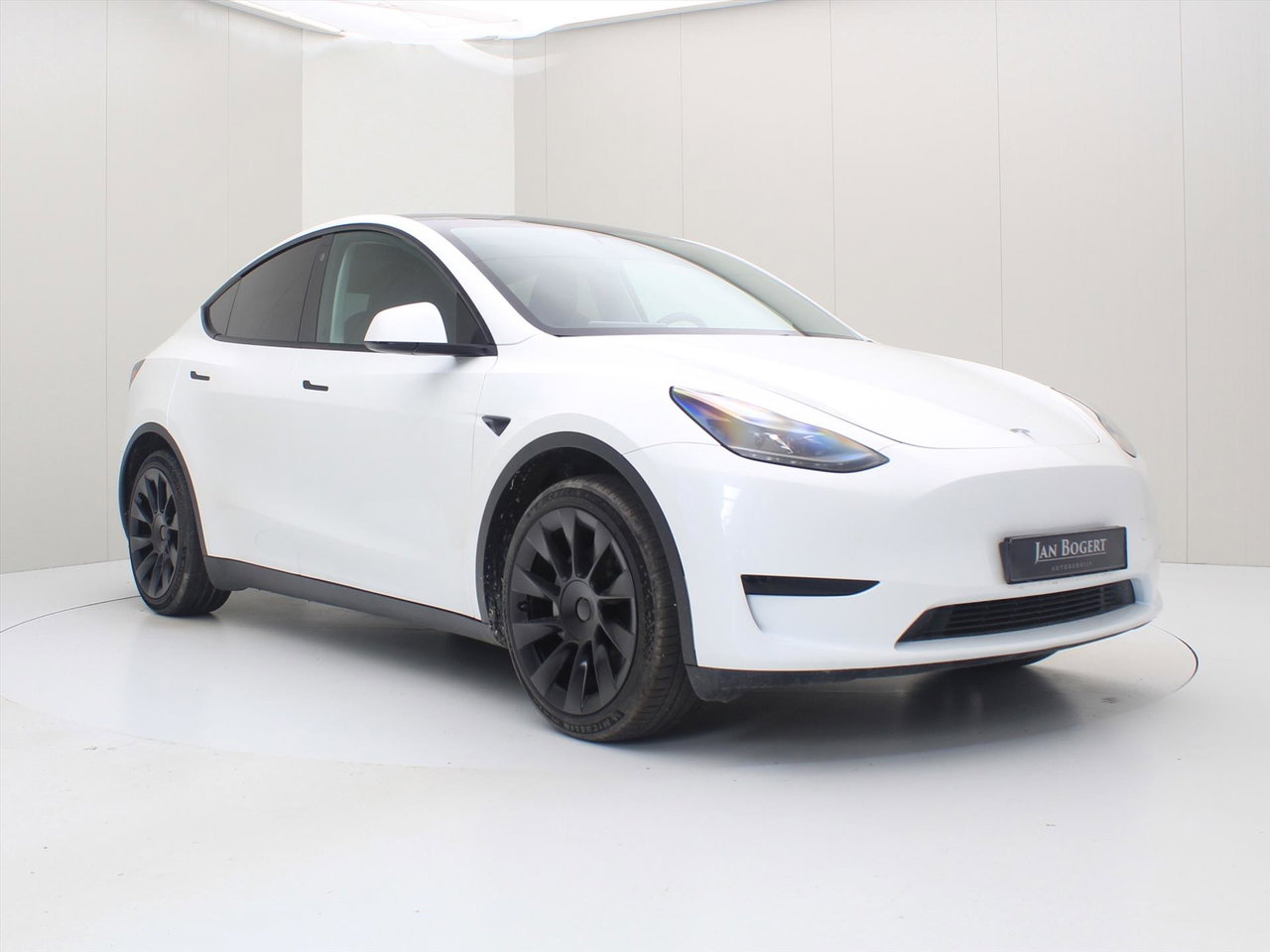 Tesla Model Y Standard RWD Plus 299pk 95% SoH [ TREKHAAK+AMD RYZEN+LFP+AUTOPILOT+20 INCH+PREMIUM AUDIO ] 6
