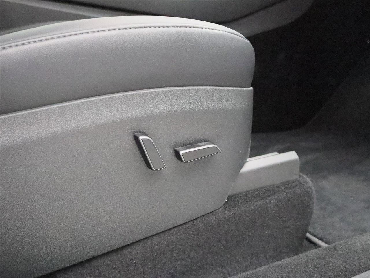 Tesla Model Y Standard RWD Plus 299pk 95% SoH [ TREKHAAK+AMD RYZEN+LFP+AUTOPILOT+20 INCH+PREMIUM AUDIO ] 15