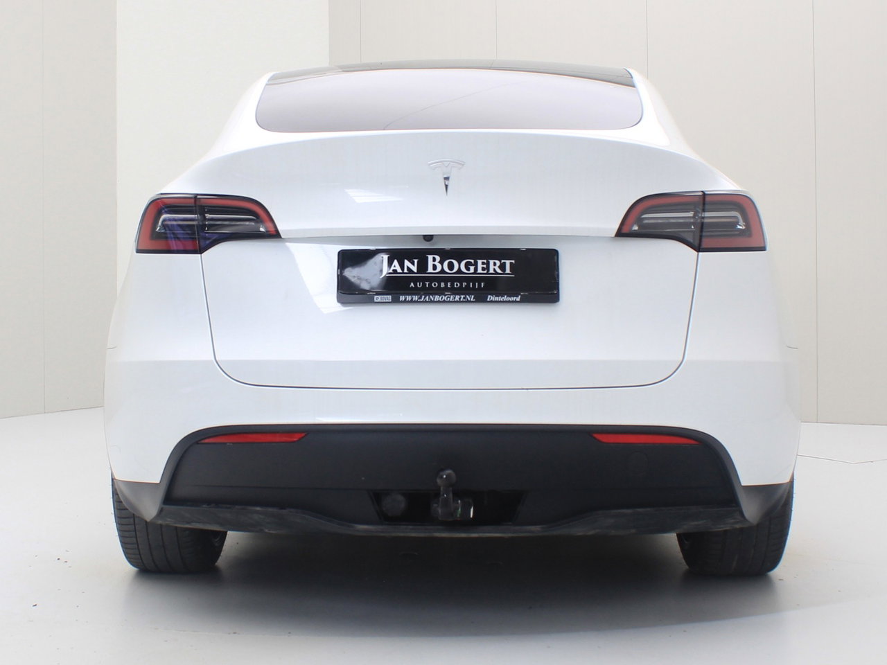 Tesla Model Y Standard RWD Plus 299pk 95% SoH [ TREKHAAK+AMD RYZEN+LFP+AUTOPILOT+20 INCH+PREMIUM AUDIO ] 8