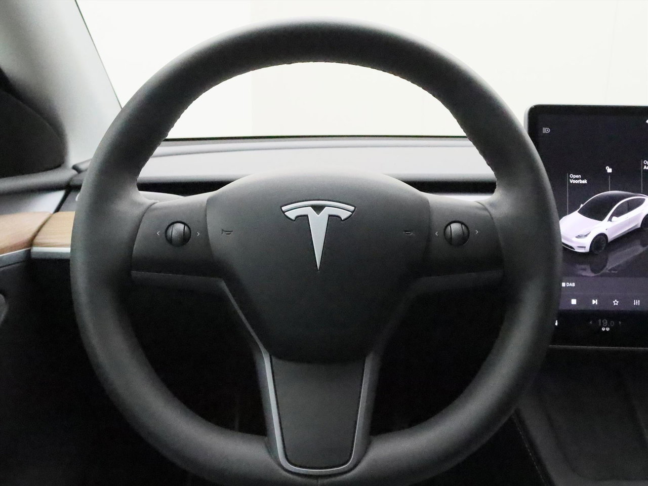 Tesla Model Y Standard RWD Plus 299pk 95% SoH [ TREKHAAK+AMD RYZEN+LFP+AUTOPILOT+20 INCH+PREMIUM AUDIO ] 22