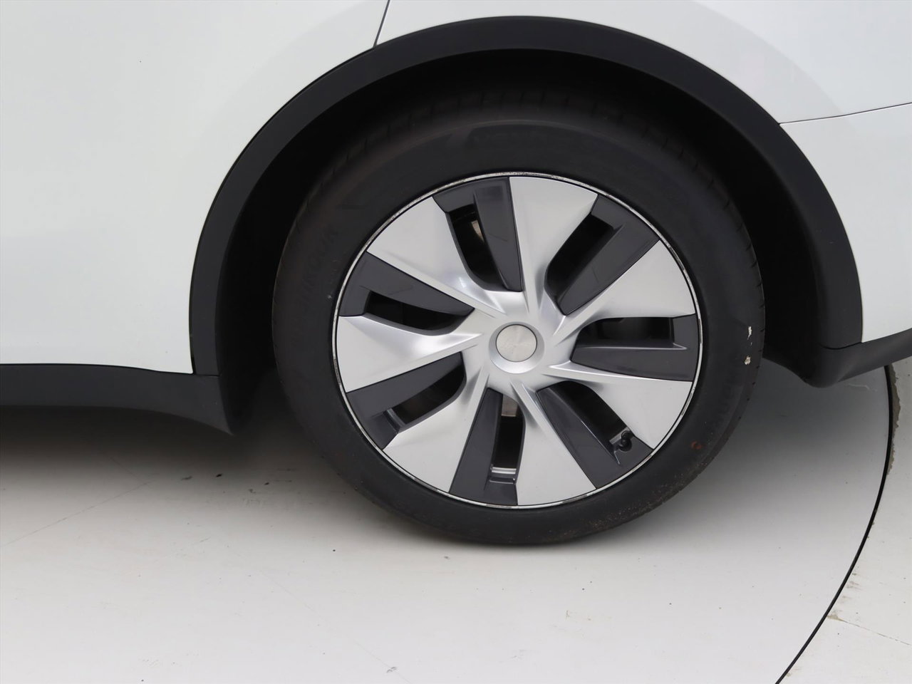 Tesla Model Y Standard RWD Plus 299pk 95.8% SoH [ AMD RYZEN+LFP+AUTOPILOT+19 INCH+PREMIUM AUDIO ] 23