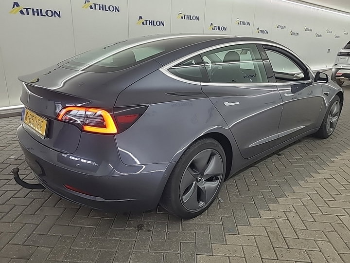 Tesla Model 3 Standard RWD Plus 89,6% SoH [ LFP ACCU+TREKHAAK+AUTOPILOT+60 kWh+PREMIUM AUDIO ] 13