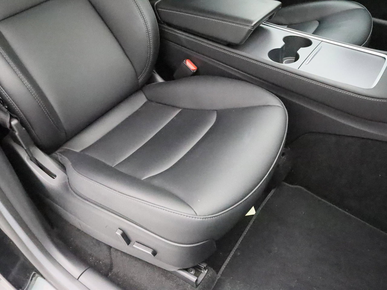 Tesla Model Y Standard RWD Plus 92.1% SoH [ TREKHAAK+AMD RYZEN+LFP-ACCU+WARMTEPOMP+ENHANCED AUTOPILOT ] 12