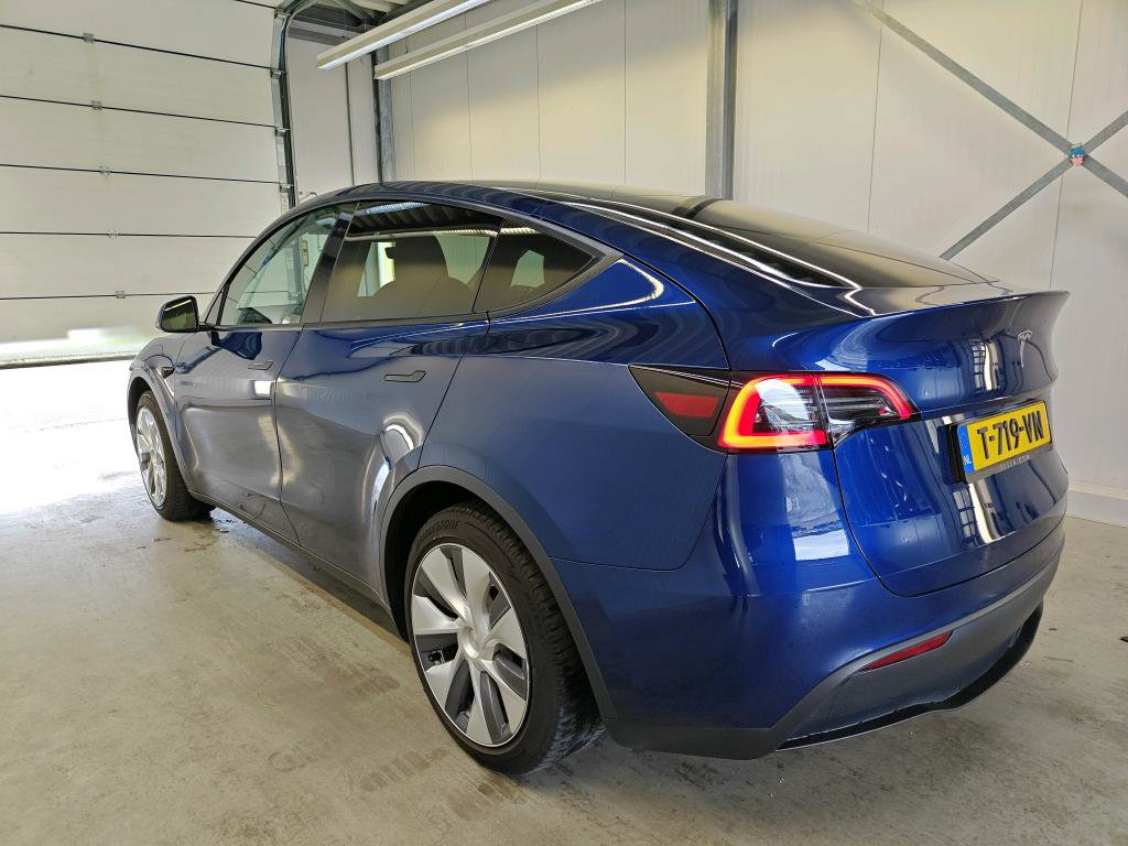 Tesla Model Y Standard RWD Plus 92,9% SoH [ TREKHAAK+AMD RYZEN+AUTOPILOT+19 INCH+PREMIUM AUDIO ] 3