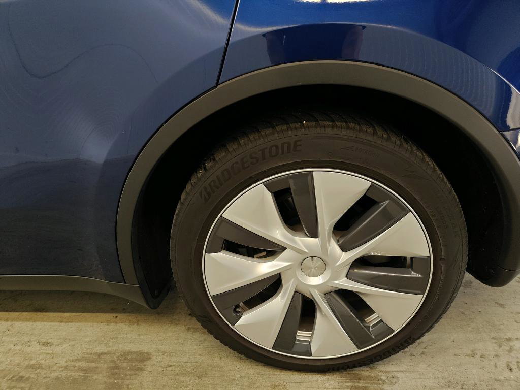 Tesla Model Y Standard RWD Plus 92,9% SoH [ TREKHAAK+AMD RYZEN+AUTOPILOT+19 INCH+PREMIUM AUDIO ] 16