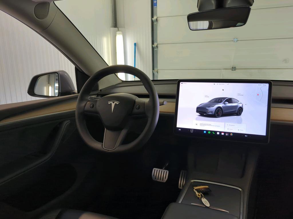 Tesla Model Y Performance 534pk AWD 92,6% SoH [ QUICKSILVER+ENHANCED AUTOPILOT+21 INCH+WARMTEPOMP+AMD RYZEN ] 6
