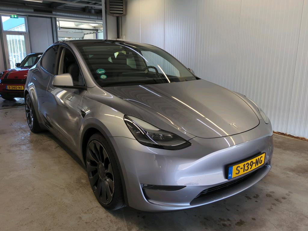 Tesla Model Y Performance 534pk AWD 92,6% SoH [ QUICKSILVER+ENHANCED AUTOPILOT+21 INCH+WARMTEPOMP+AMD RYZEN ] 2
