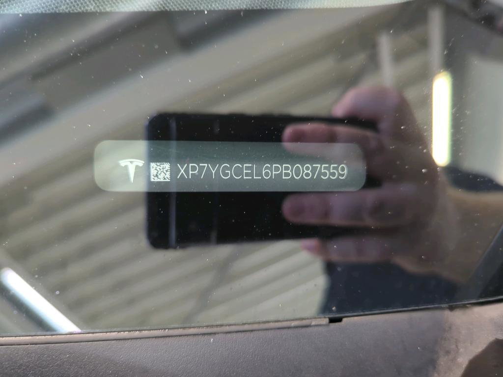 Tesla Model Y Performance 534pk AWD 92,6% SoH [ QUICKSILVER+ENHANCED AUTOPILOT+21 INCH+WARMTEPOMP+AMD RYZEN ] 8