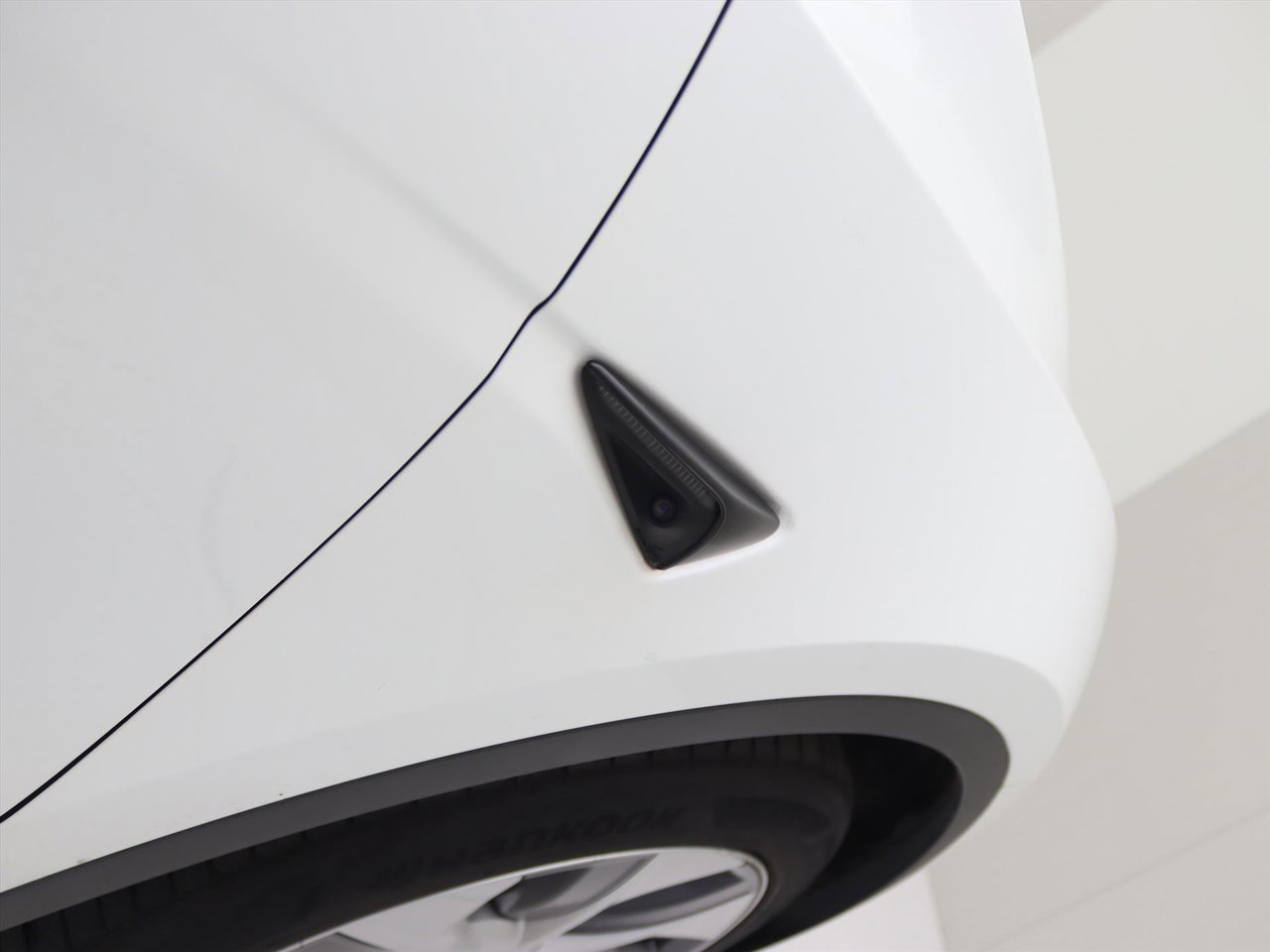 Tesla Model Y Standard RWD Plus [ AMD RYZEN+AUTOPILOT+19 INCH+PREMIUM AUDIO ] 13