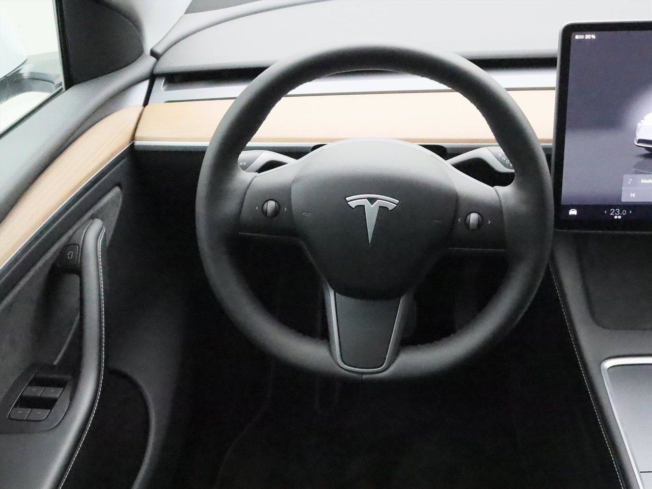 Tesla Model Y Standard RWD Plus [ AMD RYZEN+AUTOPILOT+19 INCH+PREMIUM AUDIO ] 18