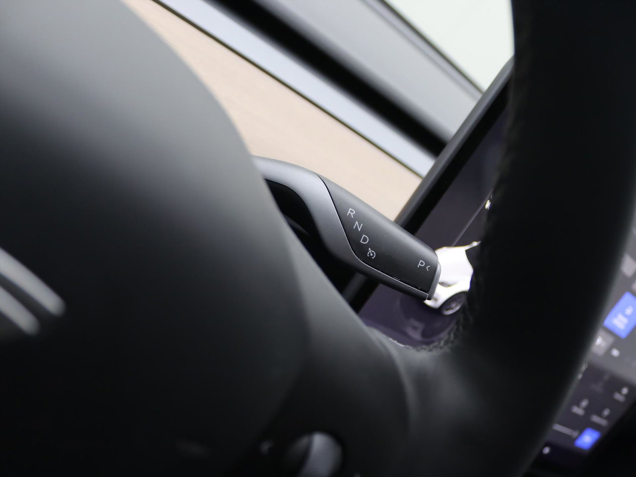 Tesla Model Y Standard RWD Plus [ AMD RYZEN+AUTOPILOT+19 INCH+PREMIUM AUDIO ] 26