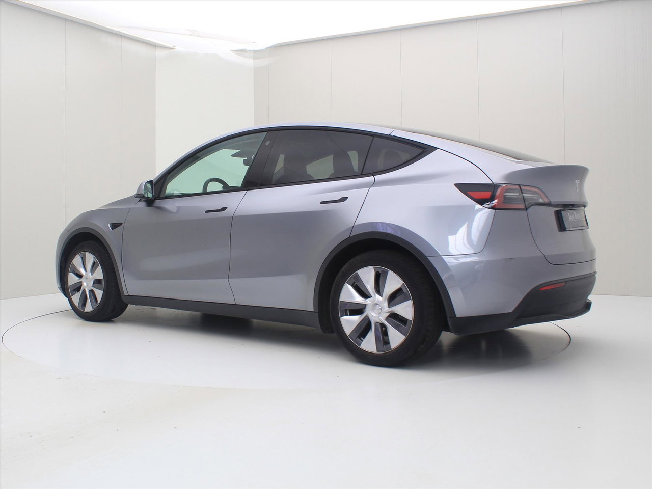 Tesla Model Y Standard RWD Plus 96% SoH [ AMD RYZEN+AUTOPILOT+19 INCH+PREMIUM AUDIO ] 3