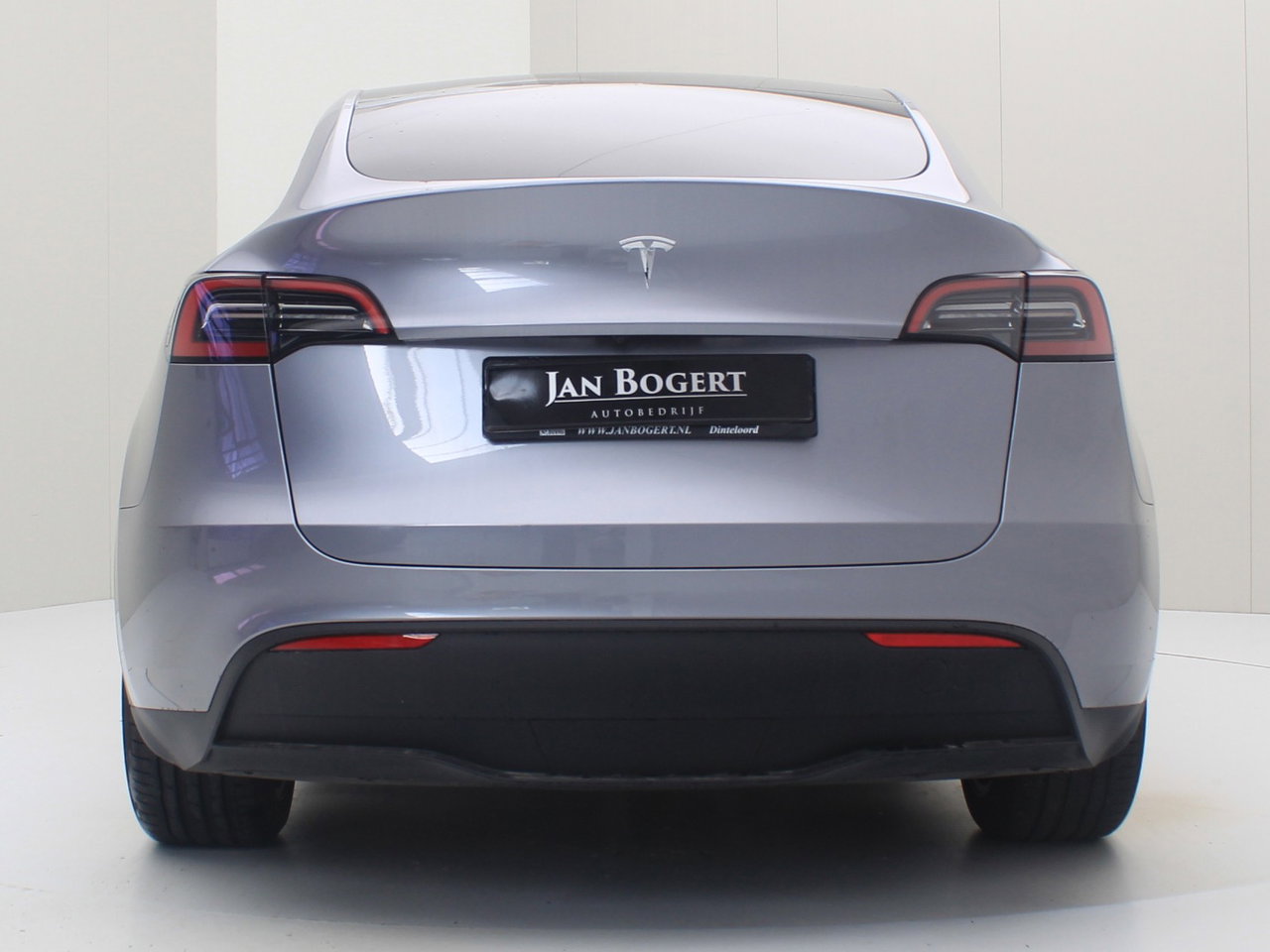 Tesla Model Y Standard RWD Plus 96% SoH [ AMD RYZEN+AUTOPILOT+19 INCH+PREMIUM AUDIO ] 6