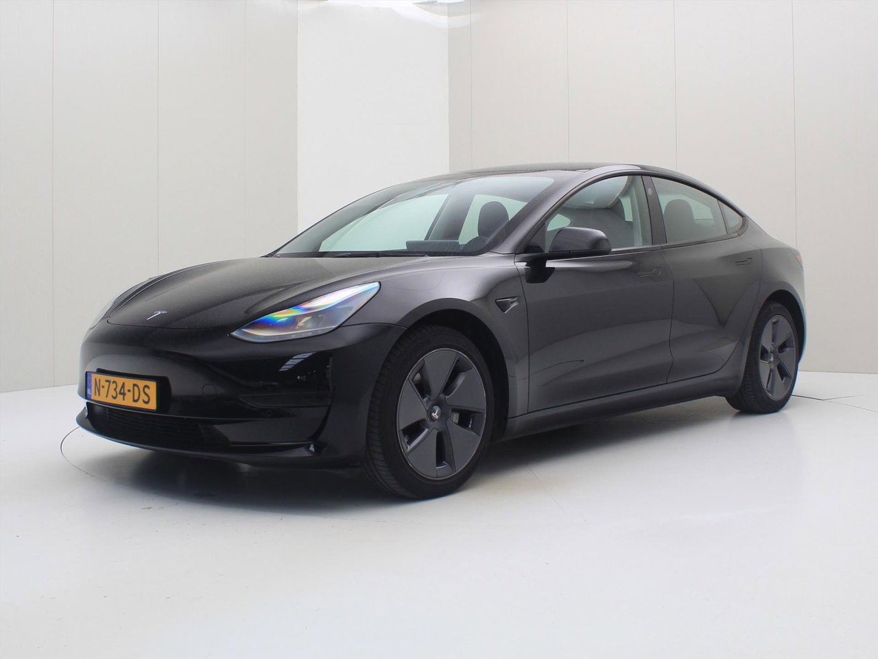 Tesla Model 3 Standard RWD Plus FACELIFT 90,6% SoH [ AUTOPILOT+LFP+WARMTEPOMP+60kWh ]
