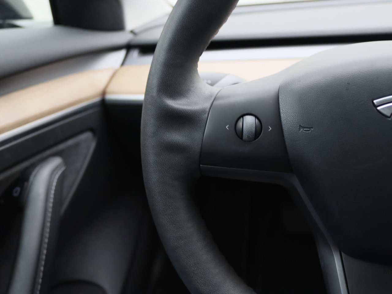 Tesla Model 3 Standard RWD Plus FACELIFT 90,6% SoH [ AUTOPILOT+LFP+WARMTEPOMP+60kWh ] 21