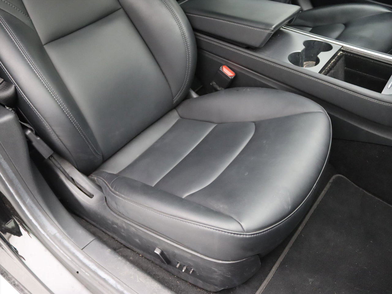 Tesla Model 3 Standard RWD Plus FACELIFT 90,6% SoH [ AUTOPILOT+LFP+WARMTEPOMP+60kWh ] 17