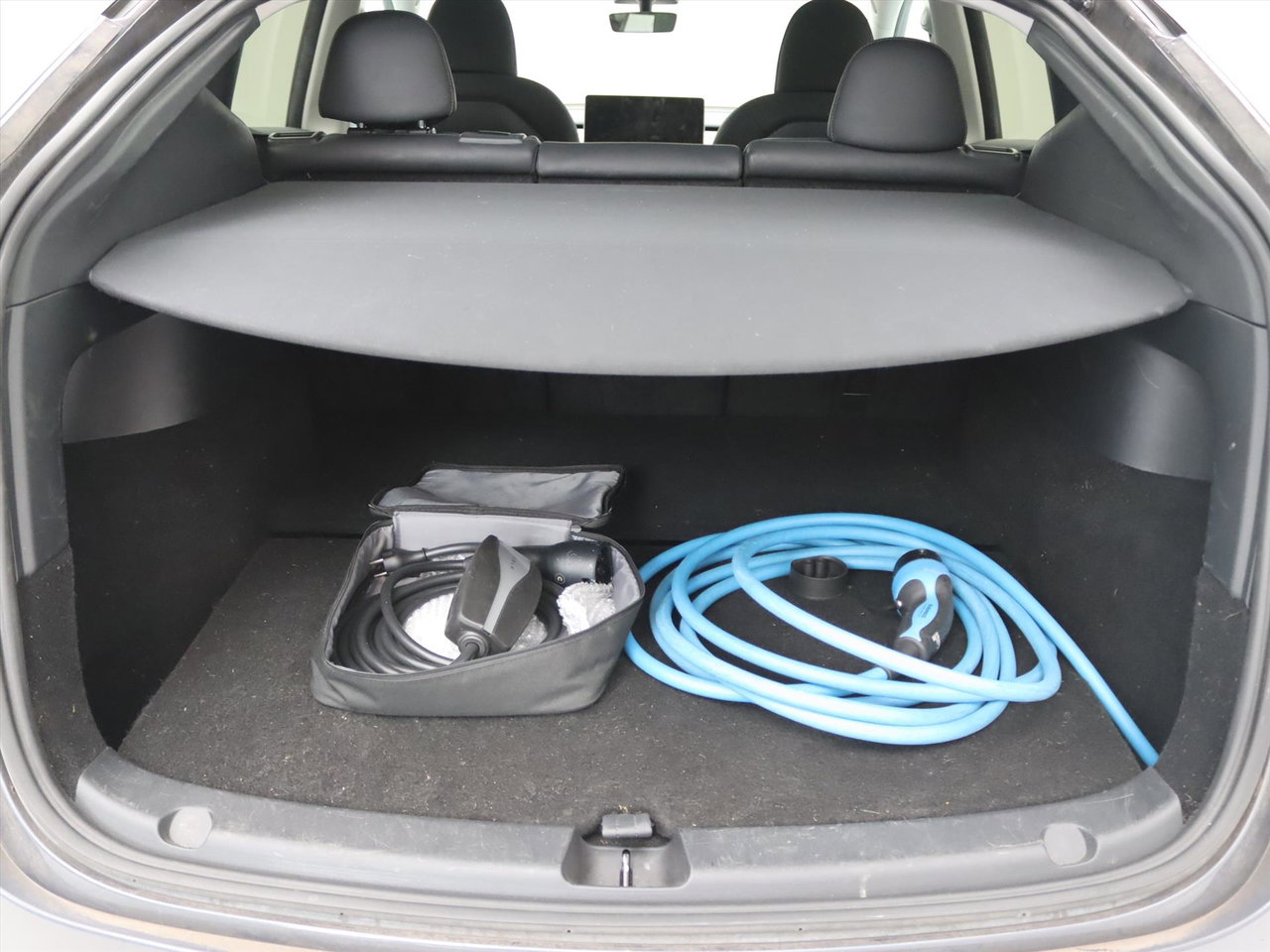 Tesla Model Y Long Range AWD 75kWh 351pk 92,7% SoH [ AMD RYZEN+AUTOPILOT+19 INCH+PREMIUM AUDIO ] 9