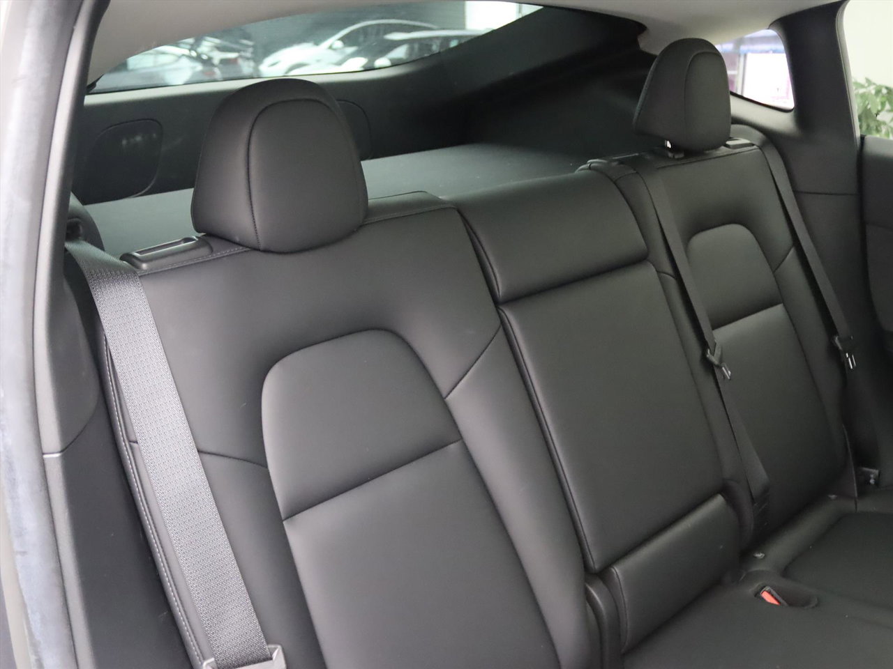 Tesla Model Y Long Range AWD 75kWh 351pk 92,7% SoH [ AMD RYZEN+AUTOPILOT+19 INCH+PREMIUM AUDIO ] 16