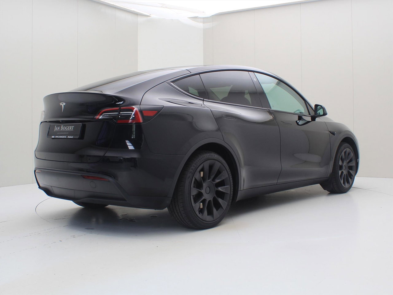 Tesla Model Y Standard RWD Plus 94% SoH [ AMD RYZEN+AUTOPILOT+20 INCH+PREMIUM AUDIO ] 4