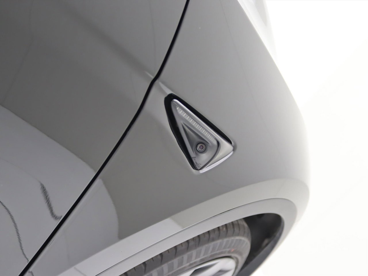 Tesla Model Y Standard RWD Plus 94% SoH [ AMD RYZEN+AUTOPILOT+20 INCH+PREMIUM AUDIO ] 15