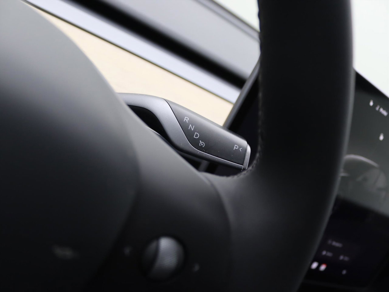 Tesla Model Y Standard RWD Plus 94% SoH [ AMD RYZEN+AUTOPILOT+20 INCH+PREMIUM AUDIO ] 26