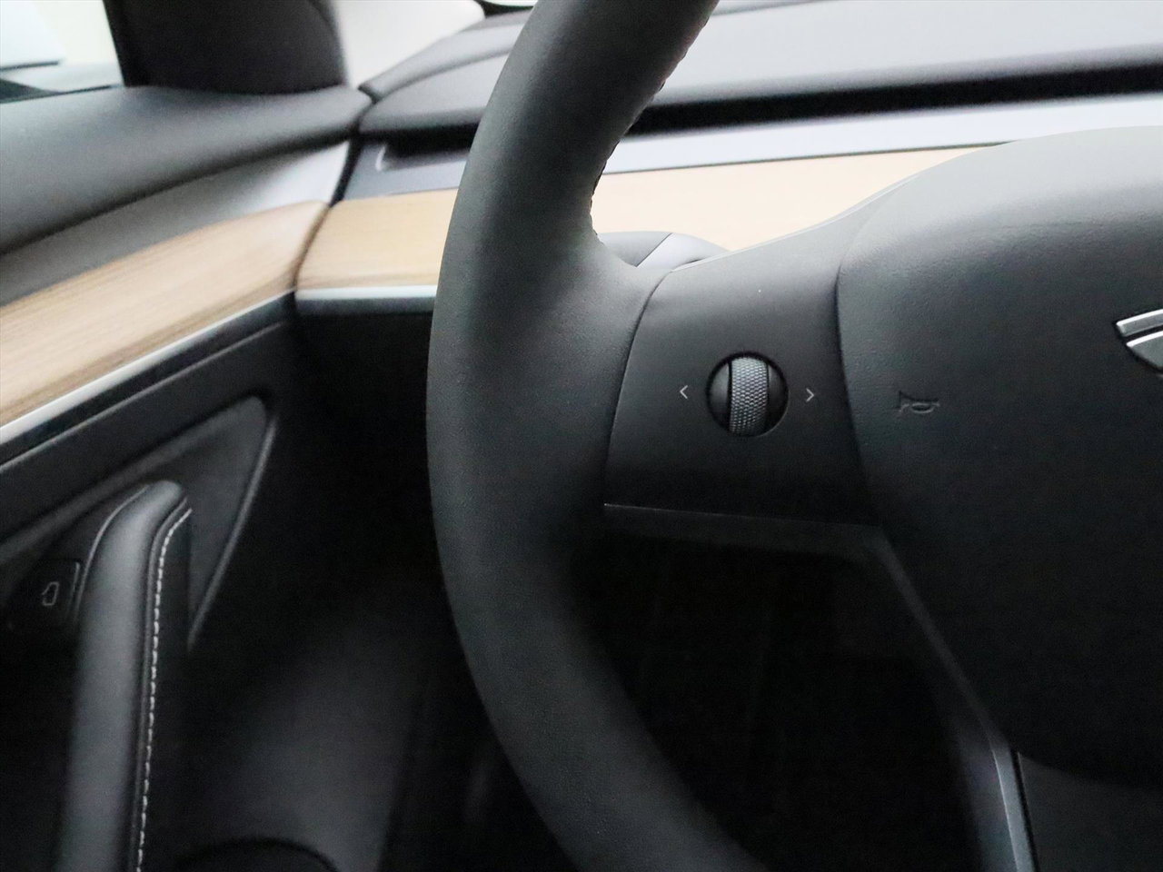 Tesla Model 3 Standard RWD Plus UPGRADE 94,1% SoH [ LFP-ACCU+WARMTEPOMP+AUTOPILOT+60 kWh ] 28