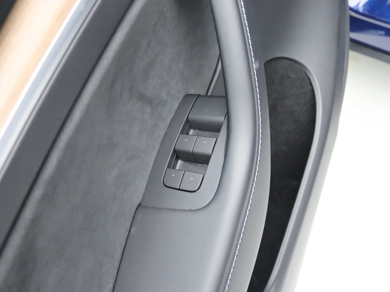 Tesla Model Y Standard RWD Plus 95.5% SoH [ AMD RYZEN+AUTOPILOT+19 INCH+PREMIUM AUDIO ] 29