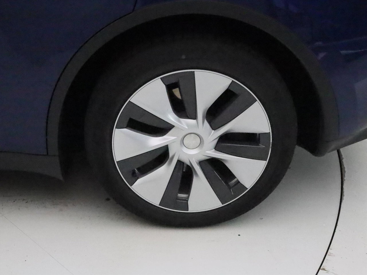 Tesla Model Y Standard RWD Plus 95.5% SoH [ AMD RYZEN+AUTOPILOT+19 INCH+PREMIUM AUDIO ] 13