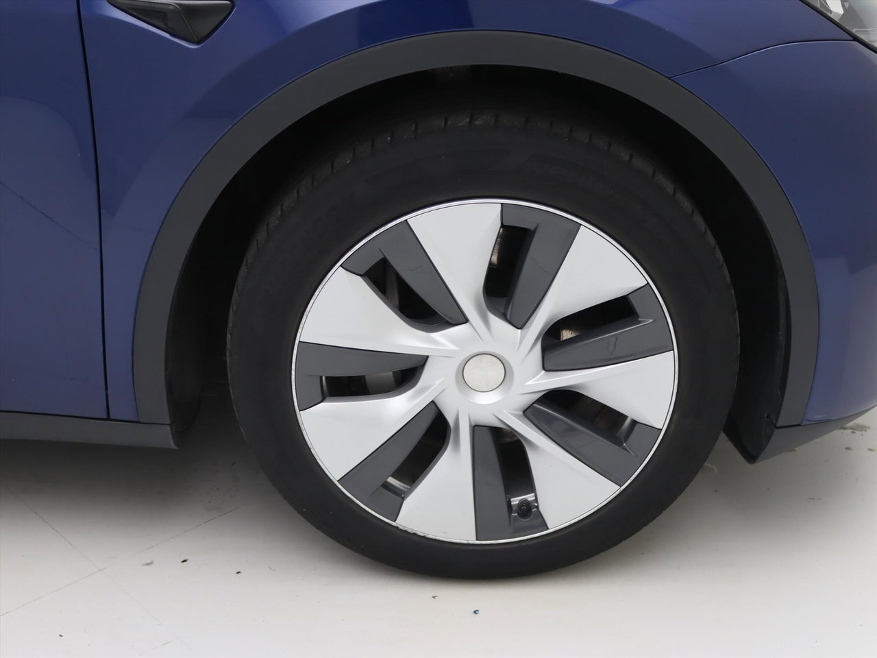 Tesla Model Y Standard RWD Plus 95.5% SoH [ AMD RYZEN+AUTOPILOT+19 INCH+PREMIUM AUDIO ] 12
