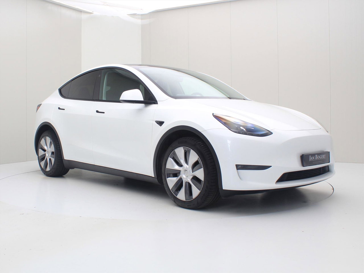 Tesla Model Y Long Range AWD 75kWh 351pk [ TREKHAAK+AMD RYZEN+AUTOPILOT+19 INCH+PREMIUM AUDIO ] 4