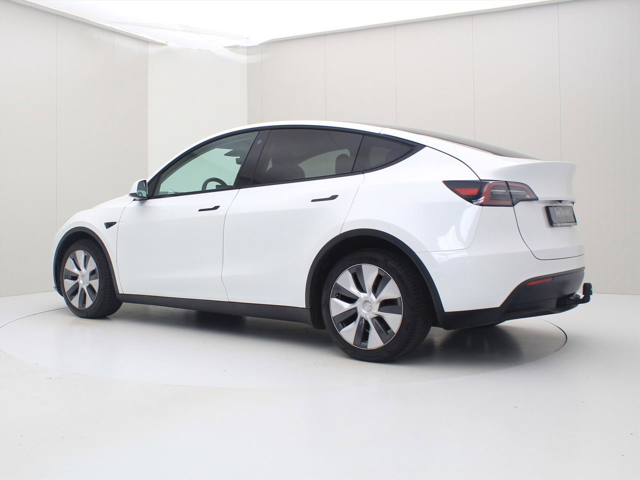 Tesla Model Y Long Range AWD 75kWh 351pk [ TREKHAAK+AMD RYZEN+AUTOPILOT+19 INCH+PREMIUM AUDIO ] 3