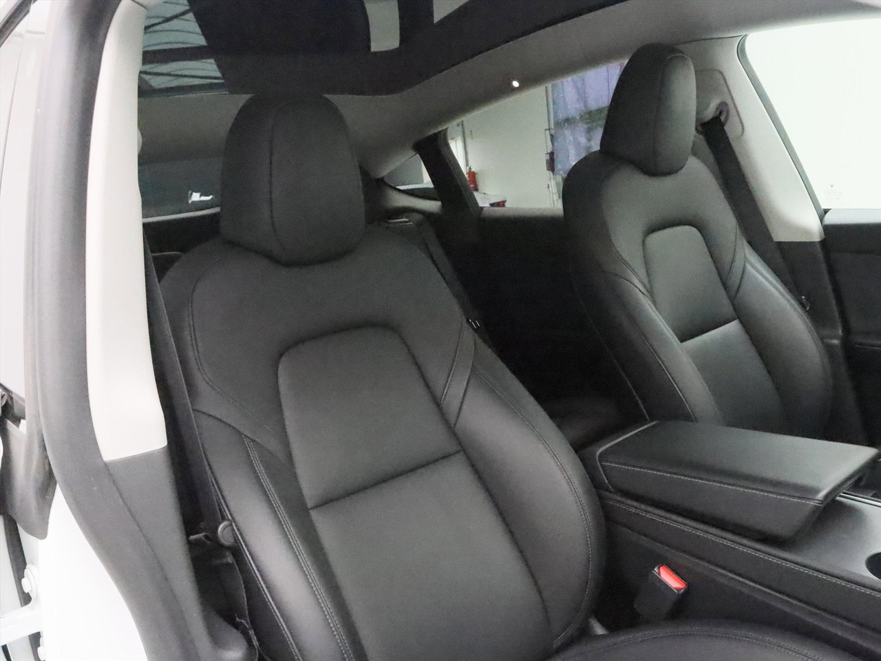 Tesla Model Y Long Range AWD 75kWh 351pk [ TREKHAAK+AMD RYZEN+AUTOPILOT+19 INCH+PREMIUM AUDIO ] 21