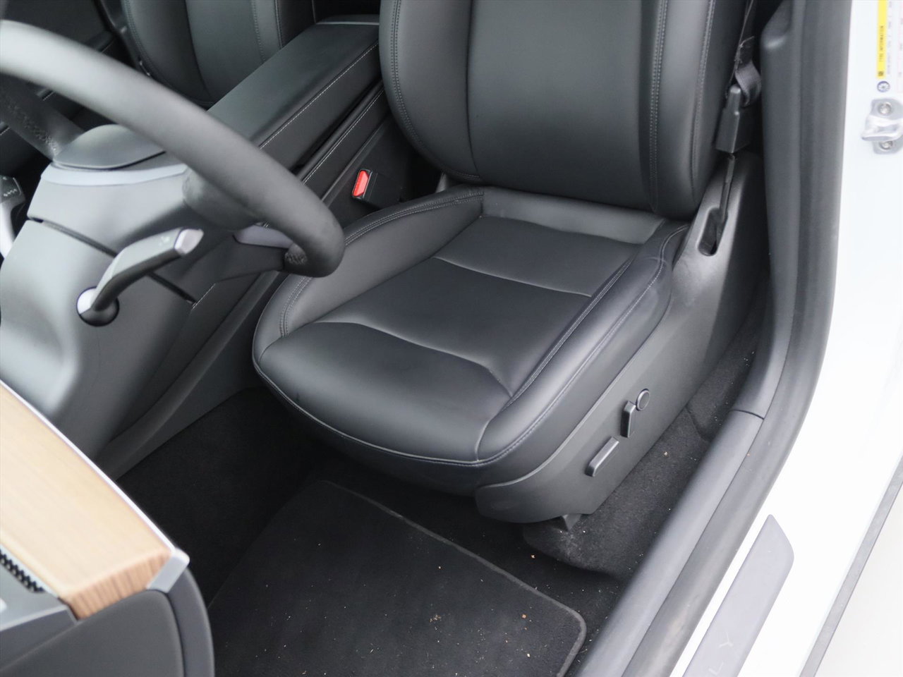 Tesla Model Y Long Range AWD 75kWh 351pk 95% SoH [ TREKHAAK+AMD RYZEN+AUTOPILOT+19 INCH+PREMIUM AUDIO ] 27