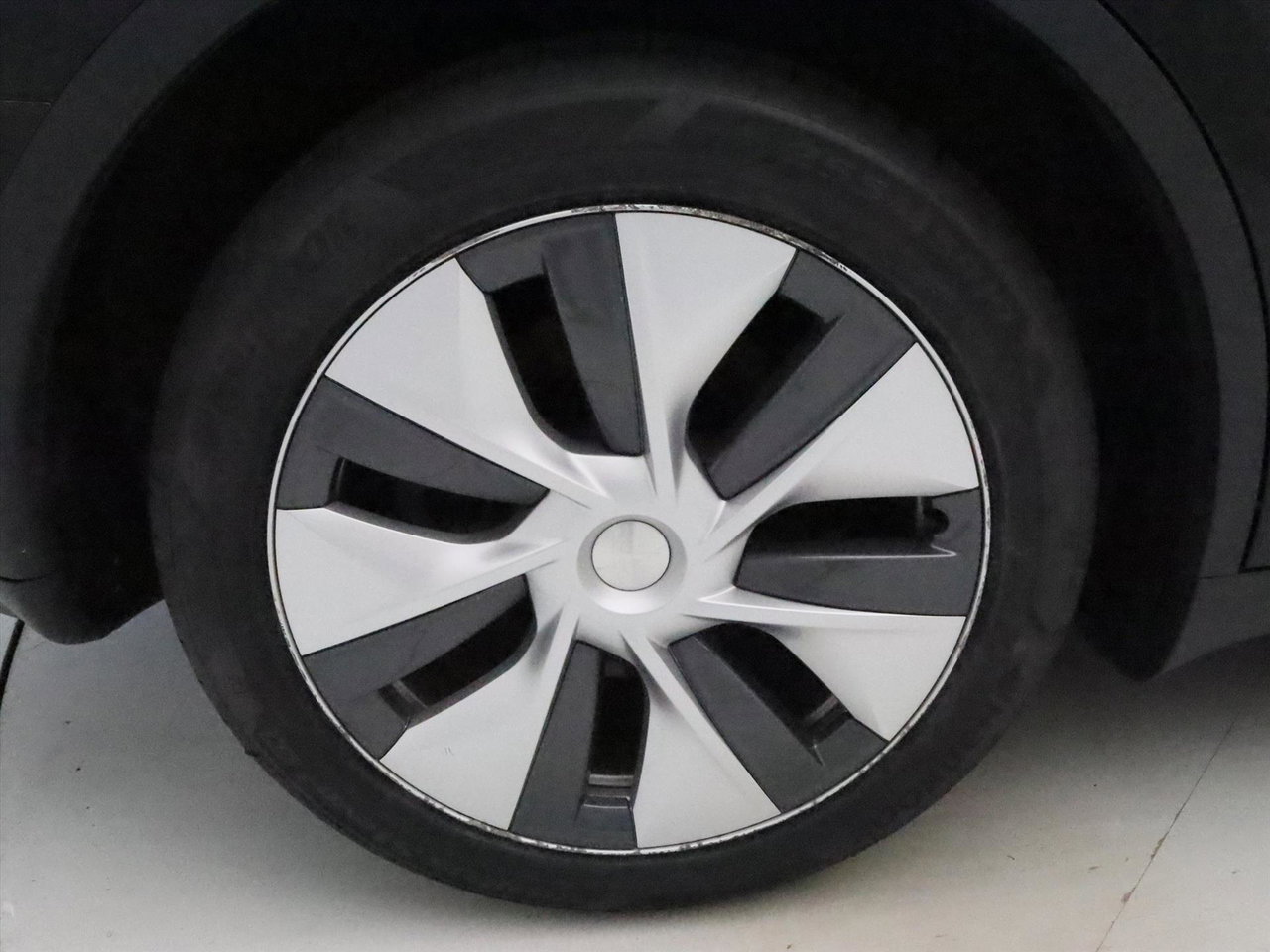 Tesla Model Y Long Range AWD 75kWh 351pk 94.4% SoH [ TREKHAAK+AMD RYZEN+AUTOPILOT+19 INCH+PREMIUM AUDIO ] 9