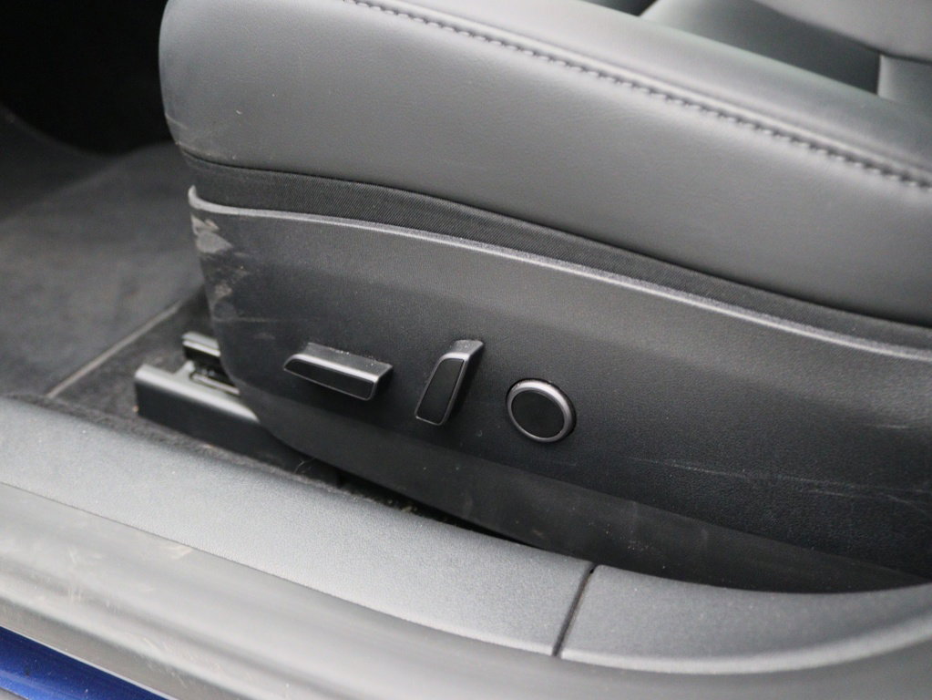Tesla Model 3 20