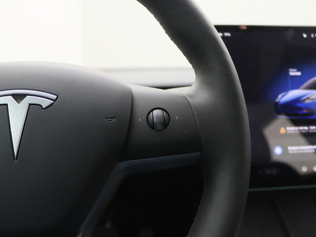 Tesla Model 3 23