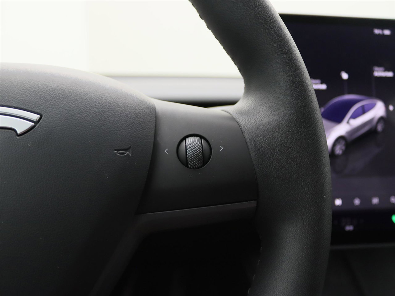 Tesla Model Y Standard RWD Plus 94.1% SoH [ AMD RYZEN+AUTOPILOT+19 INCH+PREMIUM AUDIO ] 23