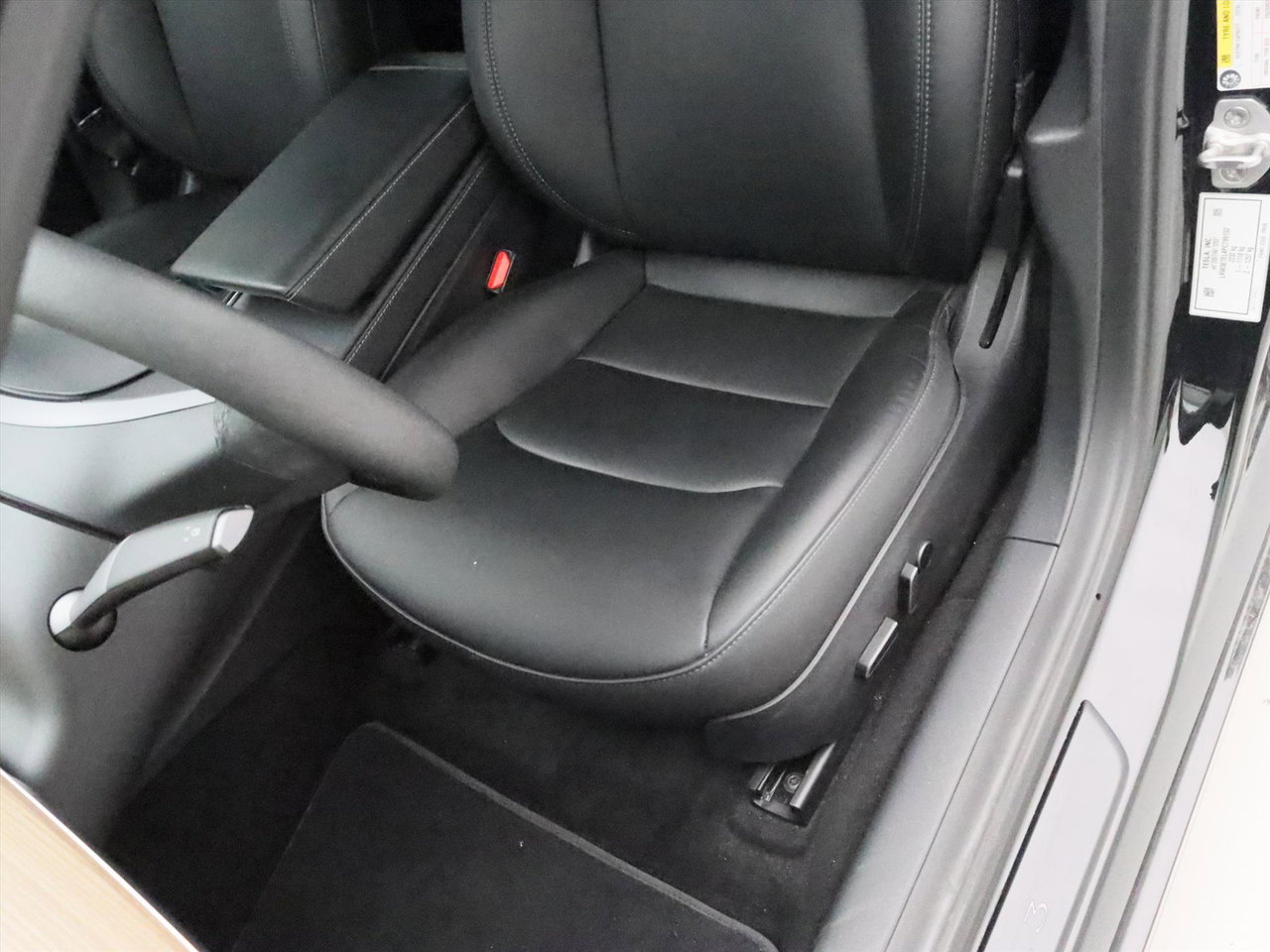 Tesla Model 3 Performance AWD 534pk 75 kWh 93,5% SoH [ AMD RYZEN+AUTOPILOT+20 INCH+PREMIUM AUDIO ] 27
