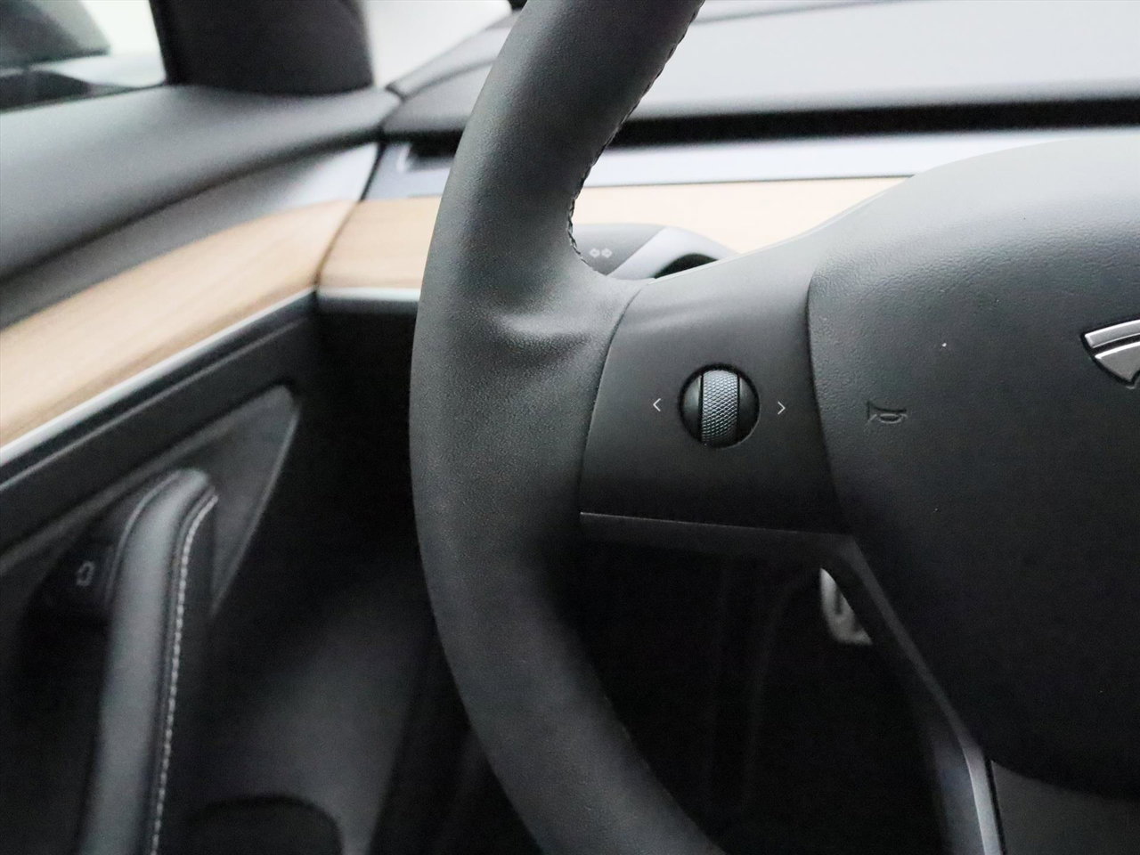 Tesla Model 3 Performance AWD 534pk 75 kWh 93,5% SoH [ AMD RYZEN+AUTOPILOT+20 INCH+PREMIUM AUDIO ] 29