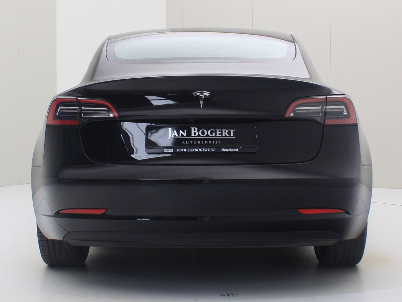 Tesla Model 3 Standard RWD Plus UPGRADE 93.5% SoH [ AMD RYZEN+LFP-ACCU+WARMTEPOMP+AUTOPILOT+60 kWh ] 8