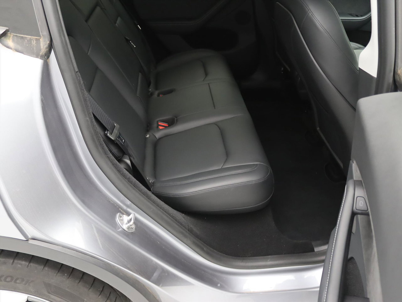 Tesla Model Y Long Range AWD 351pk 96,6% SoH [ QUICKSILVER+TREKHAAK+AMD RYZEN+ENHANCED AUTOPILOT+PREMIUM AUDIO ] 17