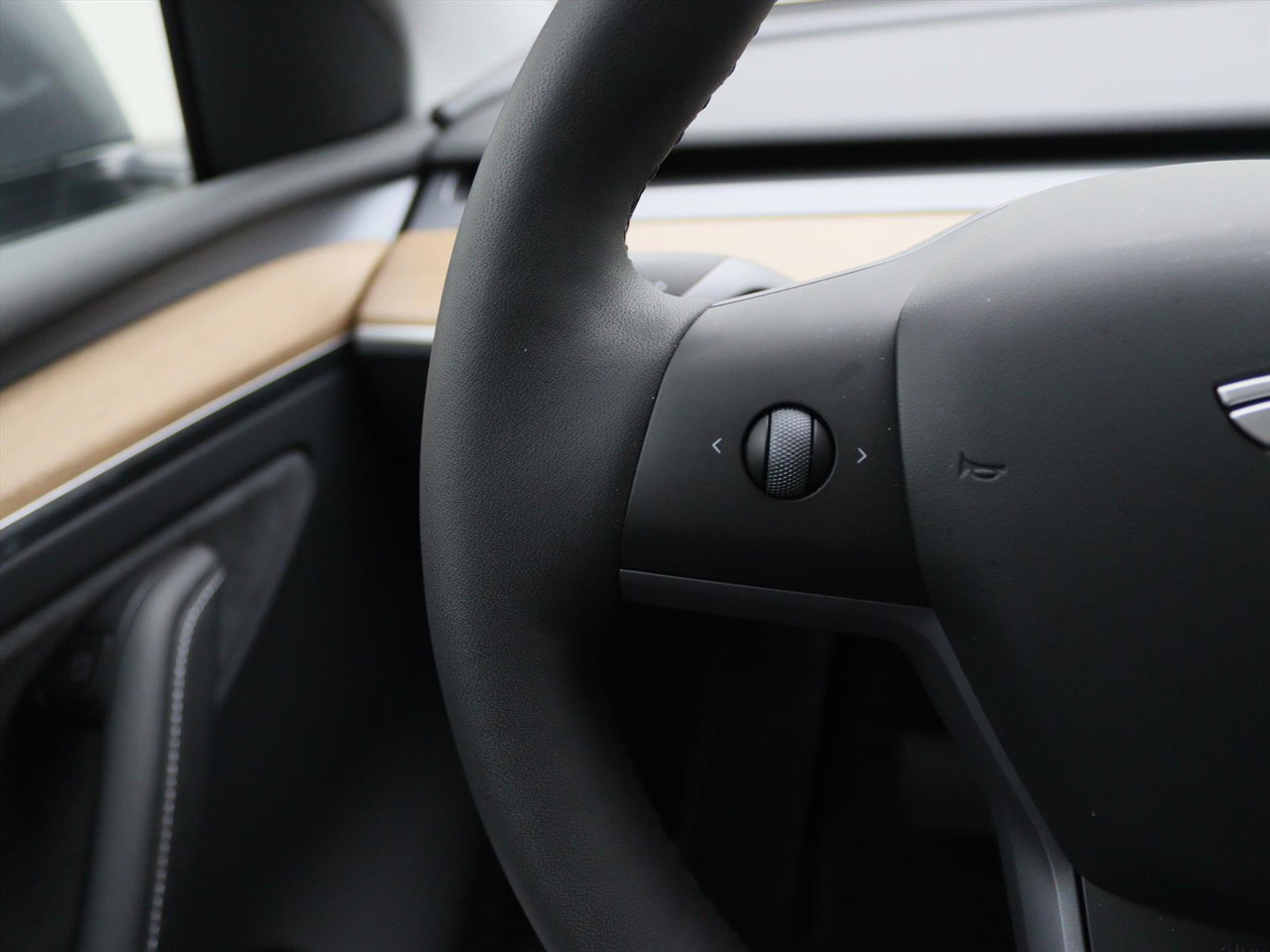 Tesla Model Y Long Range AWD 351pk 96,6% SoH [ QUICKSILVER+TREKHAAK+AMD RYZEN+ENHANCED AUTOPILOT+PREMIUM AUDIO ] 28