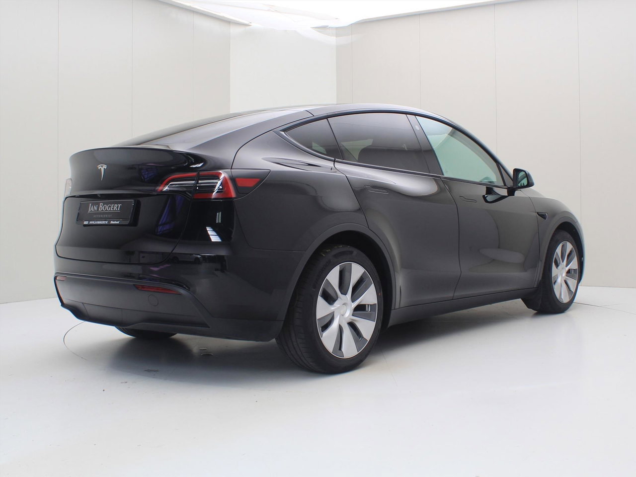 Tesla Model Y Standard RWD Plus 94.6% SoH [ AMD RYZEN+AUTOPILOT+19 INCH+PREMIUM AUDIO ] 2