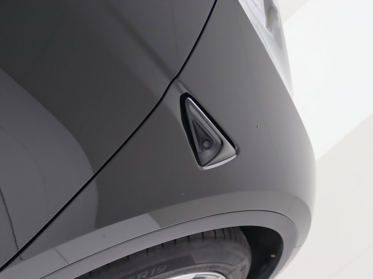 Tesla Model Y Standard RWD Plus 94.6% SoH [ AMD RYZEN+AUTOPILOT+19 INCH+PREMIUM AUDIO ] 28