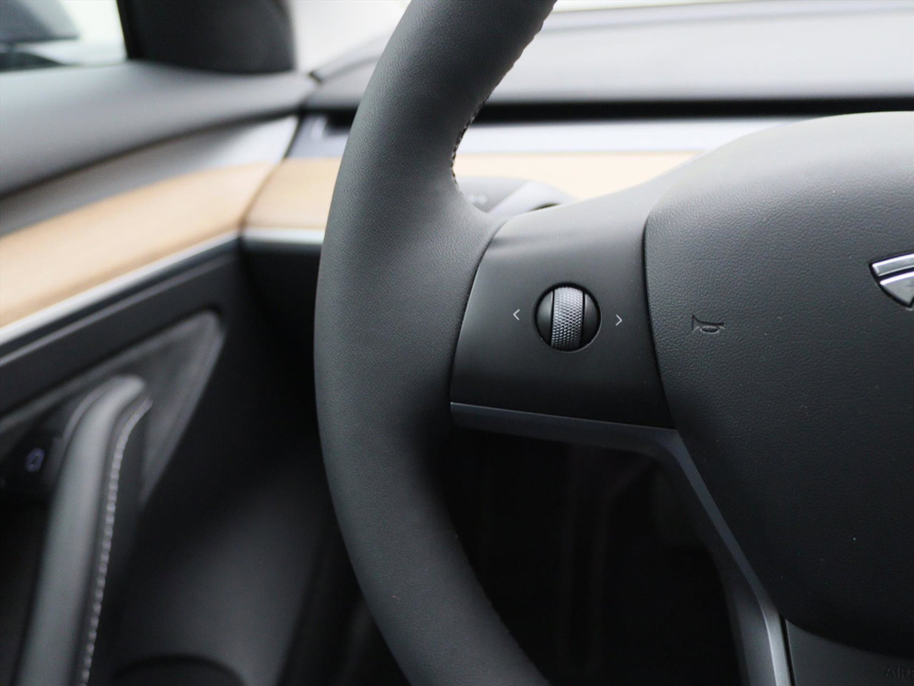 Tesla Model 3 Long-Range AWD 351pk 75 kWh UPGRADE 94% SoH [ TREKHAAK+WARMTEPOMP+AUTOPILOT ] 29