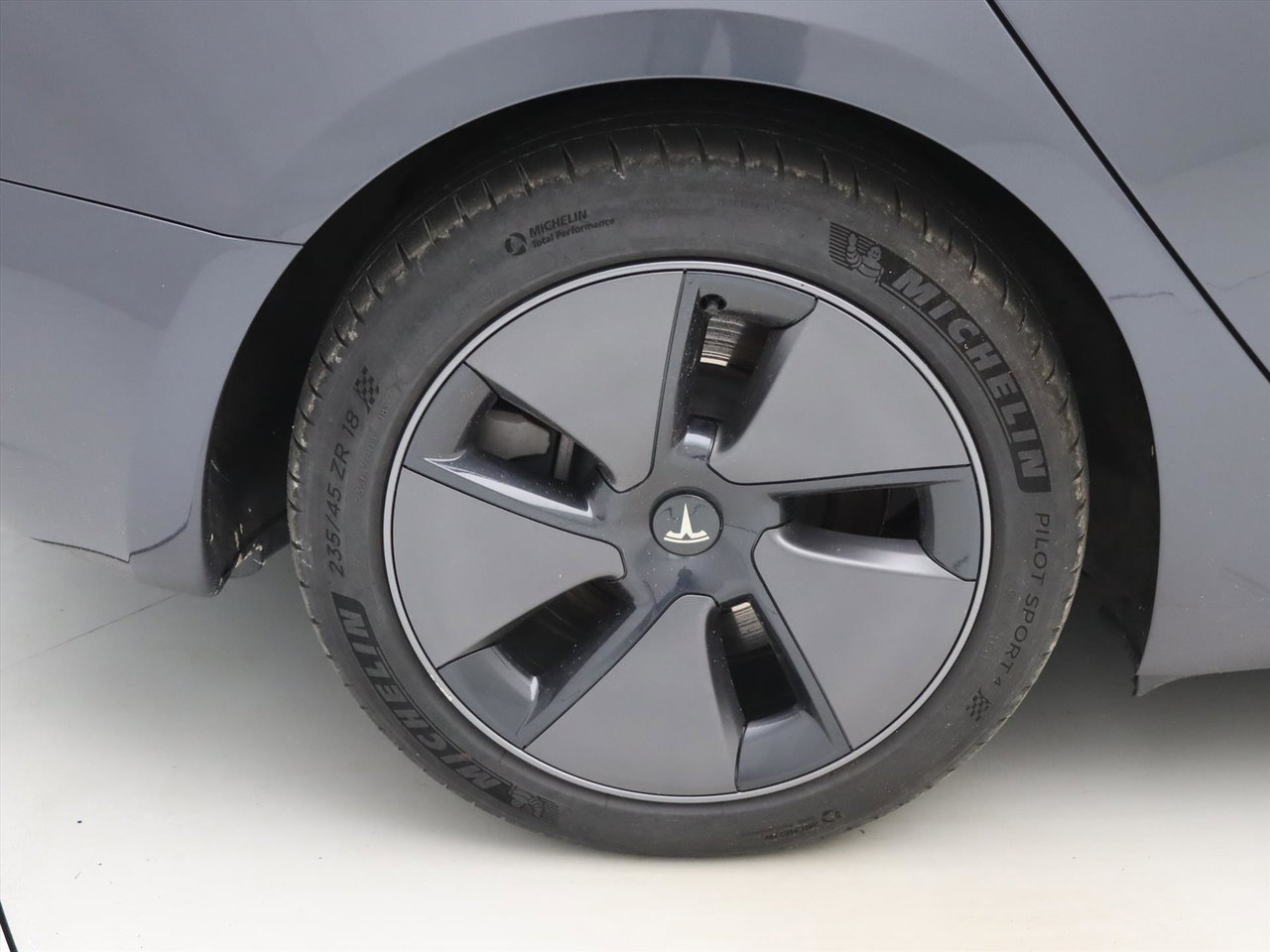 Tesla Model 3 Long-Range AWD 351pk 75 kWh UPGRADE 94% SoH [ TREKHAAK+WARMTEPOMP+AUTOPILOT ] 13