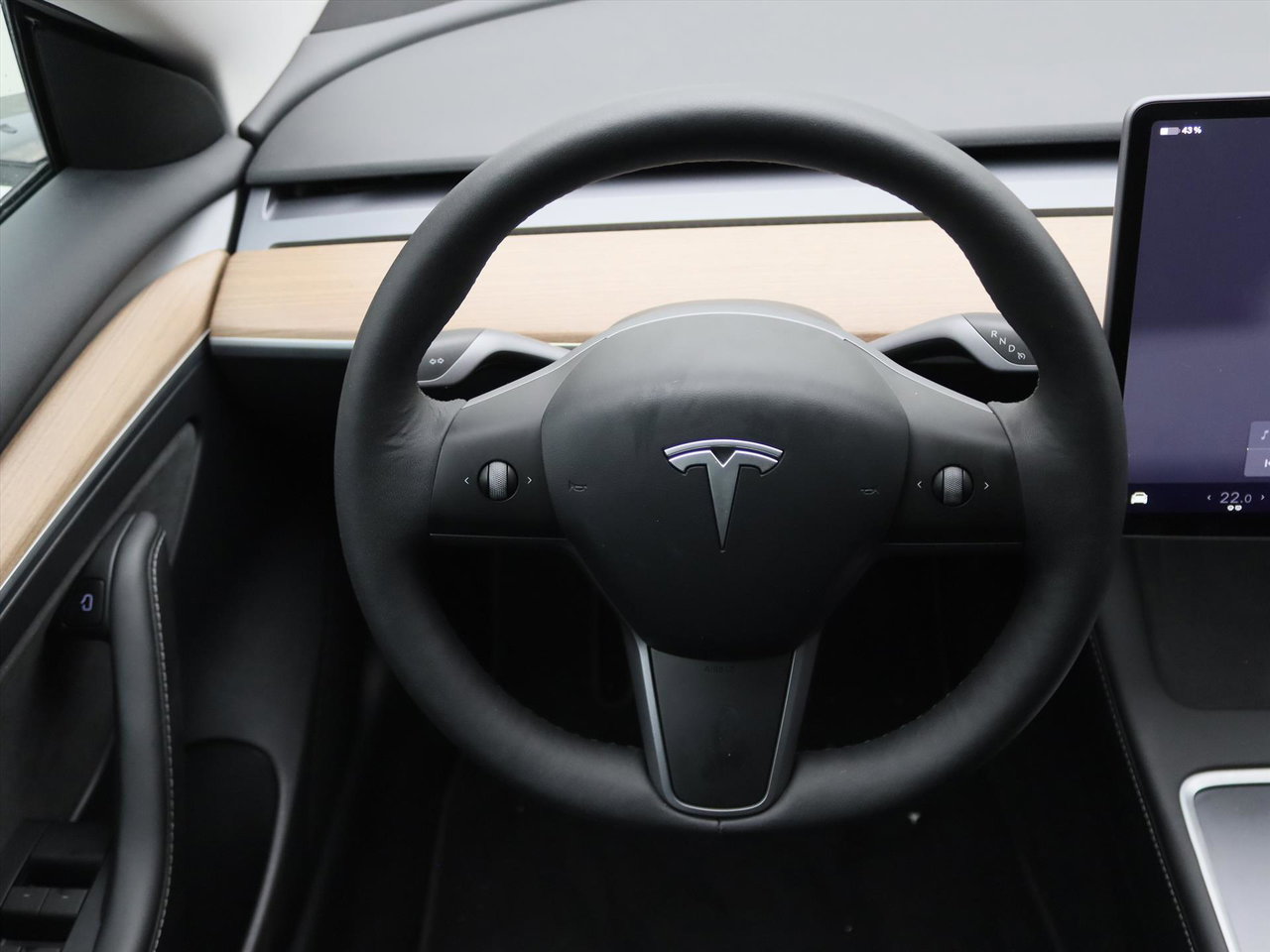Tesla Model 3 Standard RWD Plus UPGRADE 93.8% SoH [ AMD RYZEN+LFP-ACCU+WARMTEPOMP+AUTOPILOT ] 17